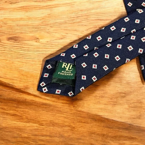 LAUREN RALPH LAUREN 100% SILK MADE IN USA CLASSIC TIE 57.5" NAVY HAND FINISHED - Picture 5 of 5